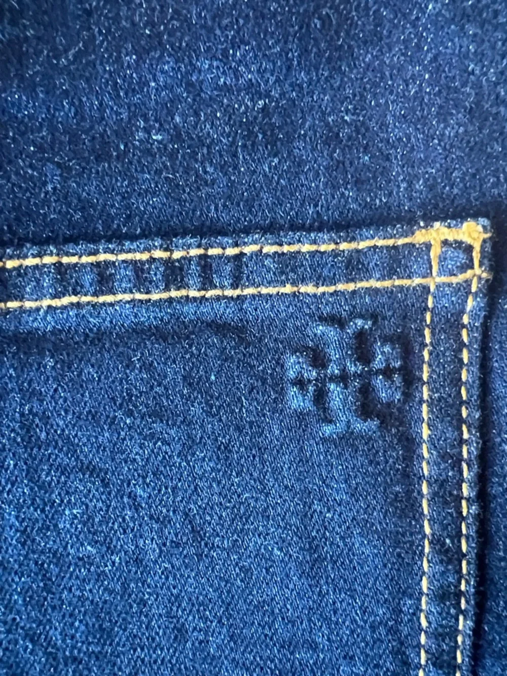 Tory Burch Dark Denim Cropped - Picture 5 of 5